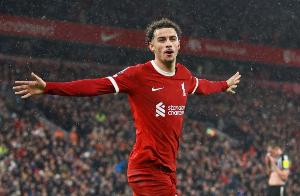 柯蒂斯·瓊斯：我們始終支持斯洛特，全隊與他共同進退