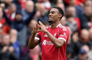 5次攔截全場最高！赫拉芬貝赫當(dāng)選利物浦1-0國米一役全場最佳