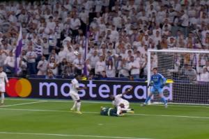 呂迪格抱摔送黃點(diǎn)套餐！哈蘭德點(diǎn)射破門，曼城連入兩球反超